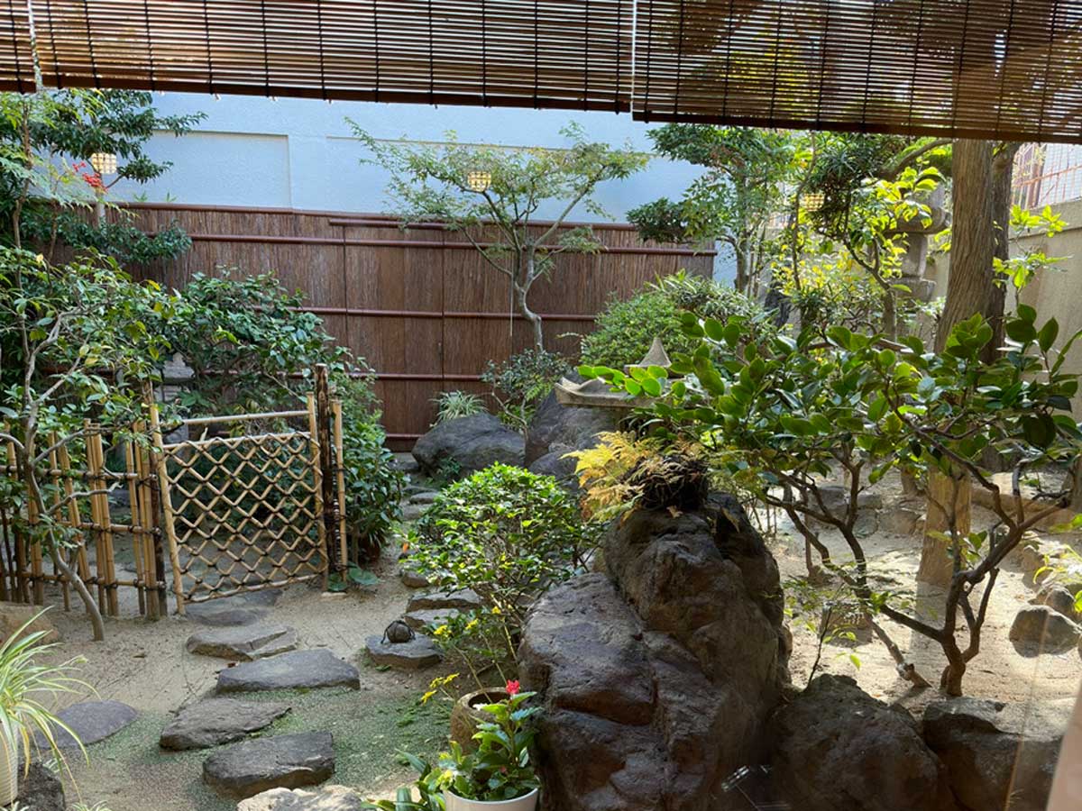 茶寮 季の席から見える庭